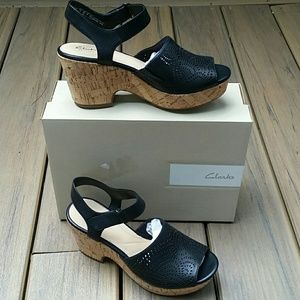 Clarks Marista Nila in Black - NWB